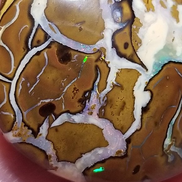****SOLD*** Australian Koroit Opal * 33.83 x 27.45 x 10.69mm - Picture 13 of 16